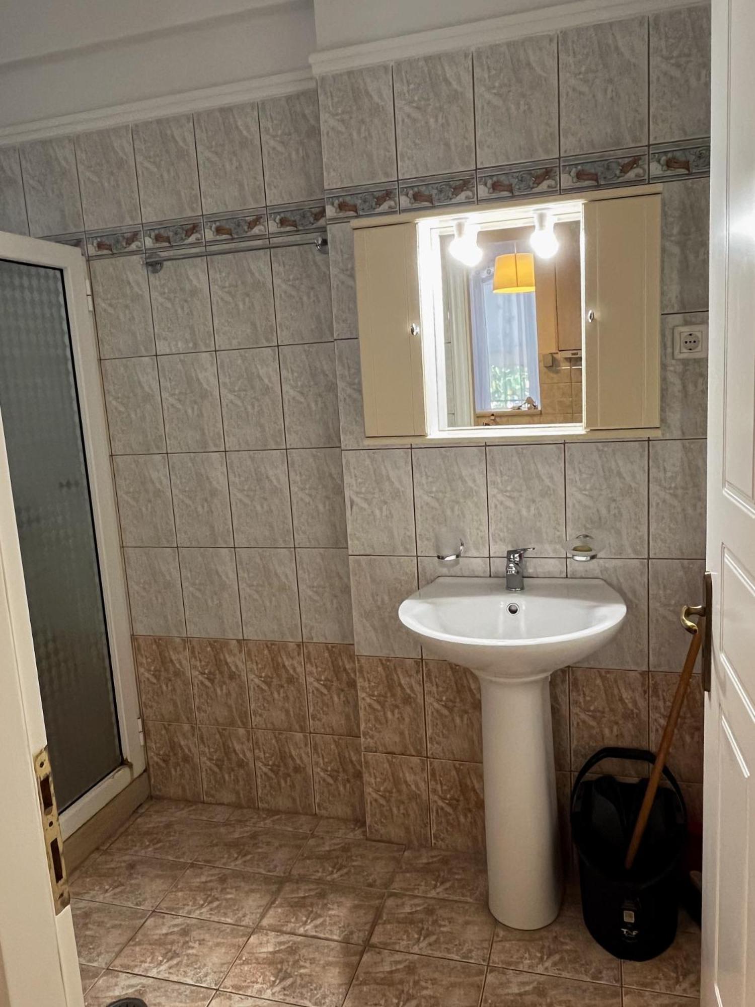 Esperia Apartment Tsoukaladhes
